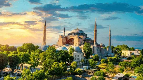Maravillas de Turquía – Grupal Acompañada — 05 de Abril 2027 — Maravillas de Turquía – Grupal Acompañada — 05 de Abril 2027
